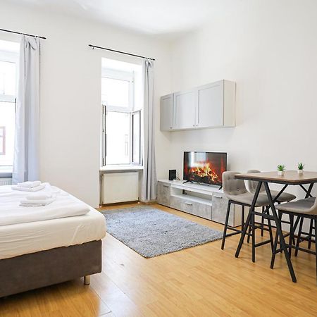 Garden-Eden Apartment Vienna Esterno foto